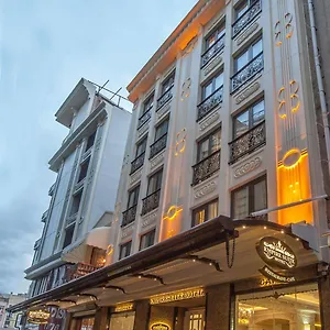 Hotel Empire ***