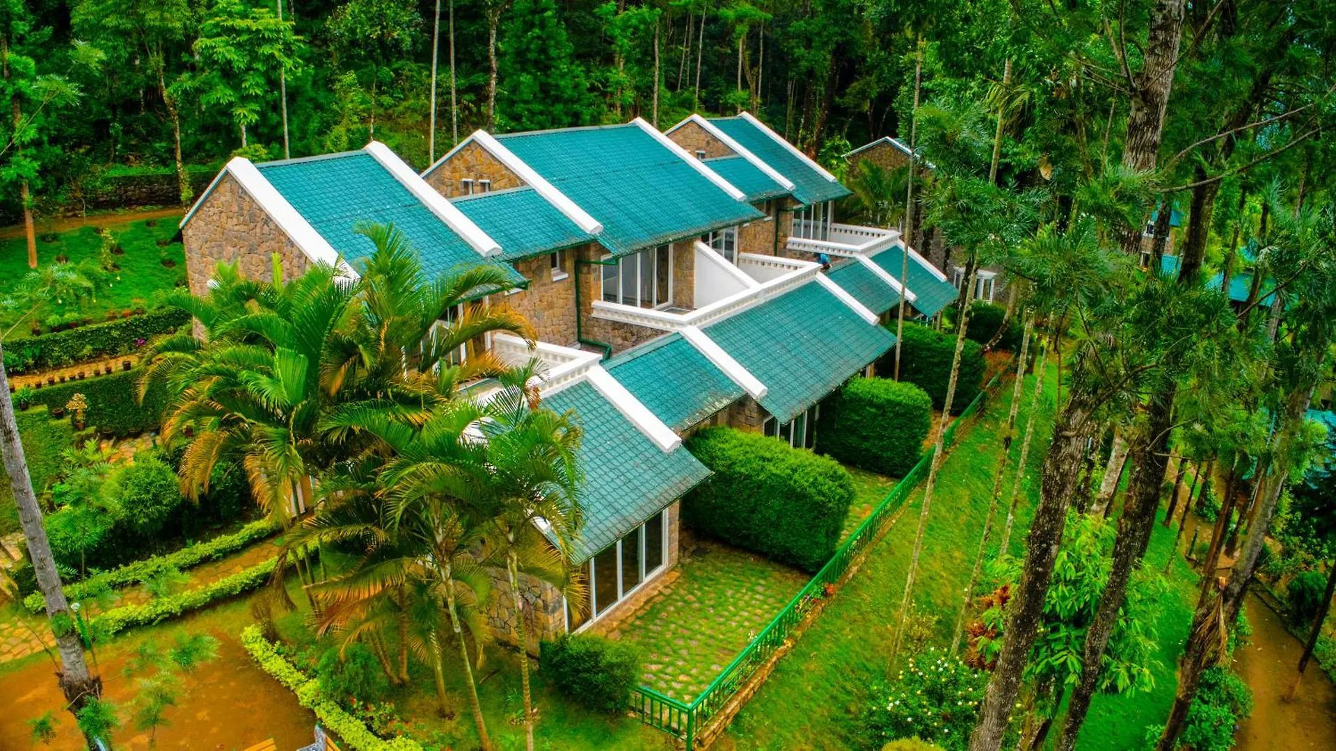 Hotel Sitaram Mountain Retreat Munnar 4*,